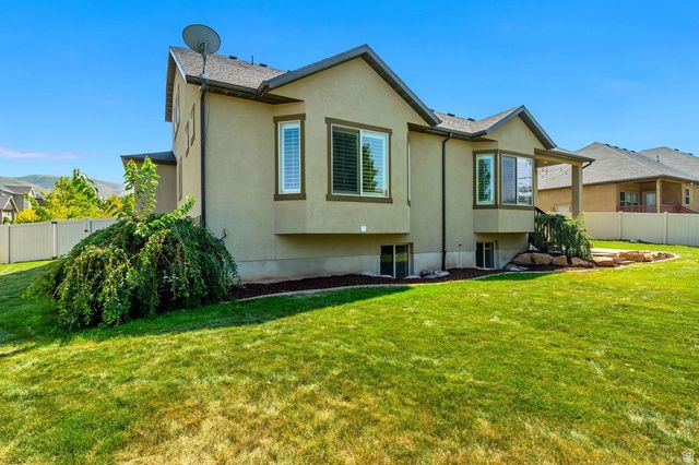 6856 W WINDY RIDGE DR, Herriman, UT 84096