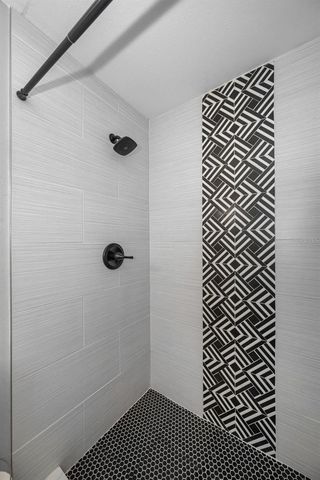 801 WALNUT DRIVE, Seffner, FL 33584