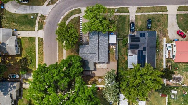 801 WALNUT DRIVE, Seffner, FL 33584