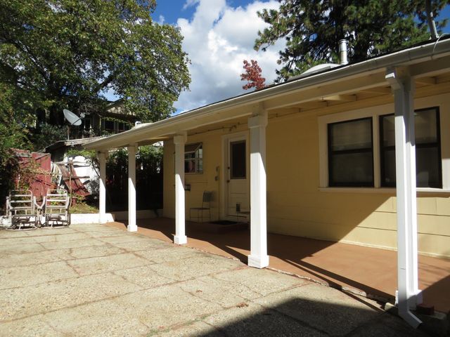 320 Pleasant St, Colfax, CA 95713