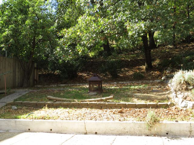 320 Pleasant St, Colfax, CA 95713