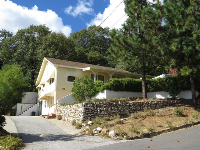 320 Pleasant St, Colfax, CA 95713