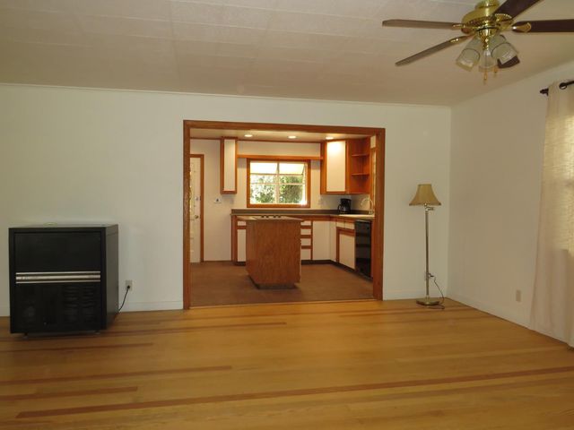 320 Pleasant St, Colfax, CA 95713