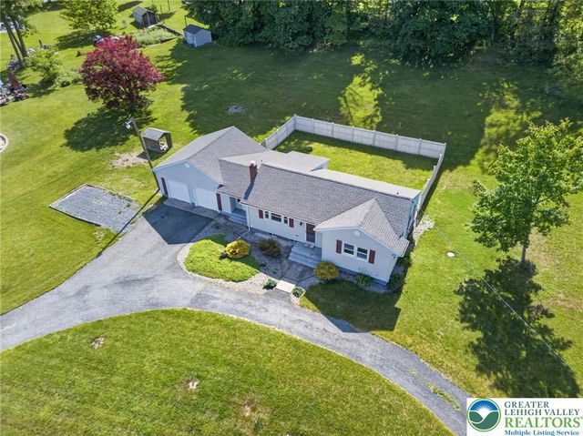 2587 East Scenic, Moore Twp, PA 18014