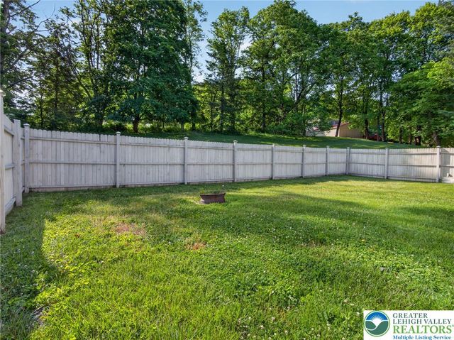 2587 East Scenic, Moore Twp, PA 18014