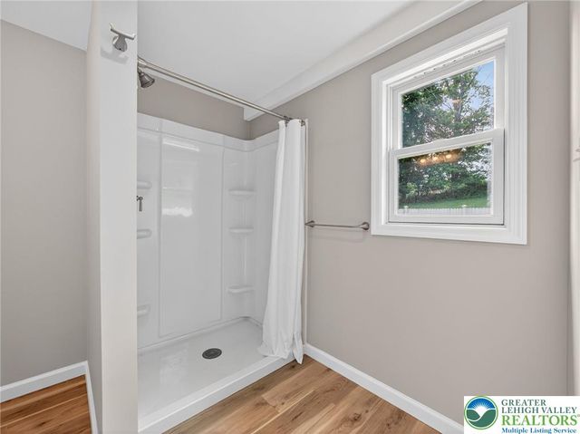 2587 East Scenic, Moore Twp, PA 18014