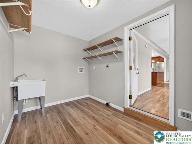 2587 East Scenic, Moore Twp, PA 18014