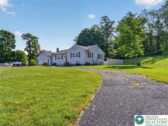2587 East Scenic, Moore Twp, PA 18014