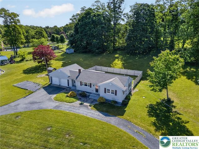 2587 East Scenic, Moore Twp, PA 18014
