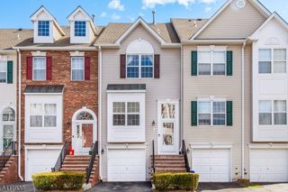 239 Terrace Lake Dr, Butler Boro, NJ 07405