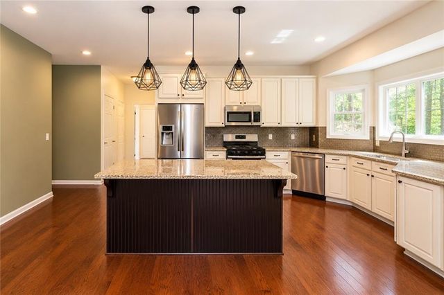 160 Windview Place, Johns Creek, GA 30005