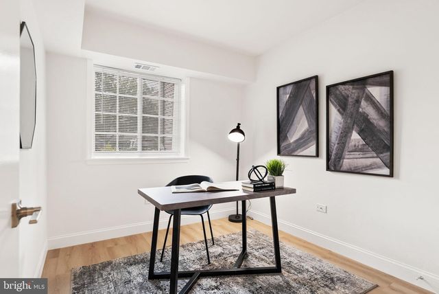 6919-D VICTORIA DR, Alexandria, VA 22310