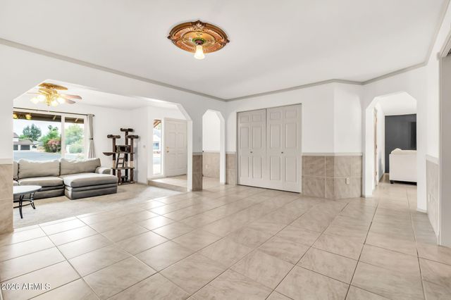 1008 W MESETO Avenue, Mesa, AZ 85210