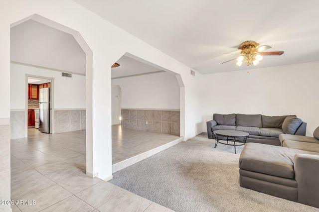 1008 W MESETO Avenue, Mesa, AZ 85210