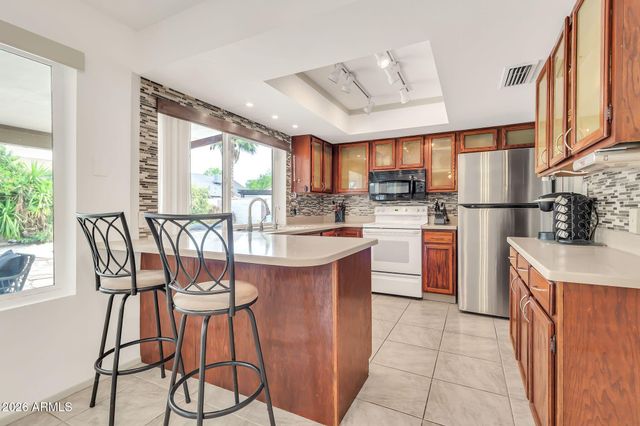 1008 W MESETO Avenue, Mesa, AZ 85210