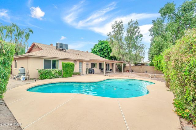 1008 W MESETO Avenue, Mesa, AZ 85210