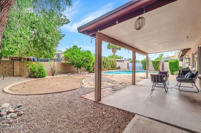 1008 W MESETO Avenue, Mesa, AZ 85210