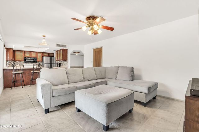 1008 W MESETO Avenue, Mesa, AZ 85210