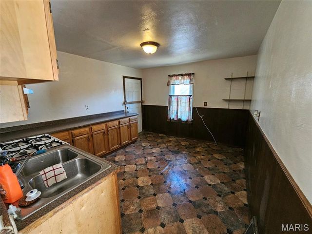 233 Connolly Drive, Hazelwood, MO 63135