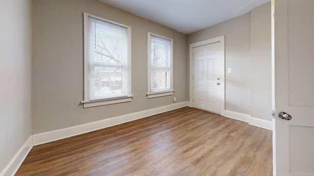 1988 1990 N 4th Street, Columbus, OH 43201