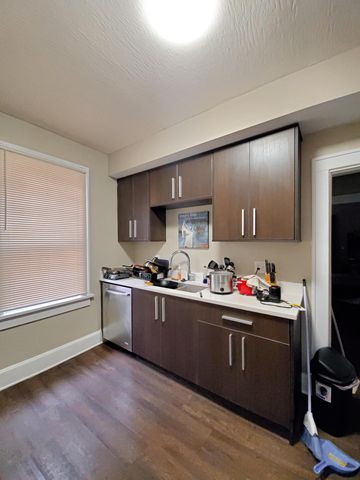 1988 1990 N 4th Street, Columbus, OH 43201