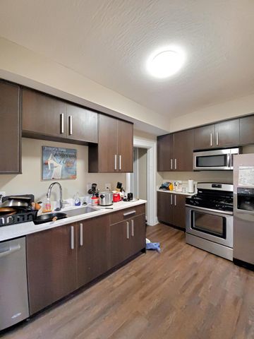 1988 1990 N 4th Street, Columbus, OH 43201