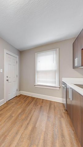 1988 1990 N 4th Street, Columbus, OH 43201