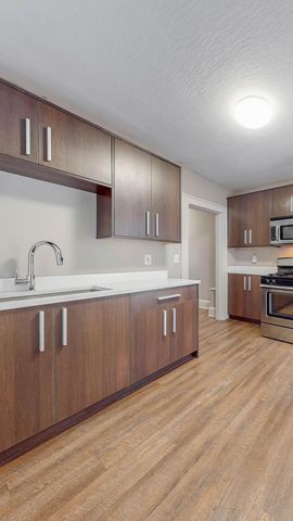 1988 1990 N 4th Street, Columbus, OH 43201