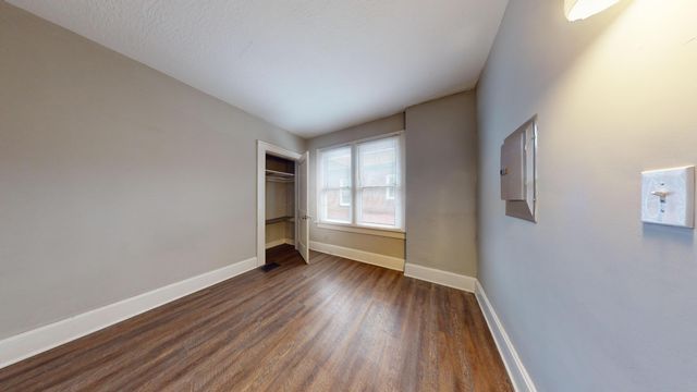 1988 1990 N 4th Street, Columbus, OH 43201