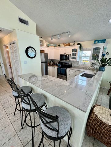 529 W Clam Circle, Port Isabel, TX 78578