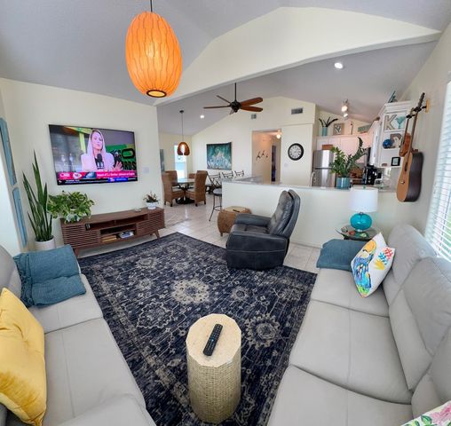 529 W Clam Circle, Port Isabel, TX 78578