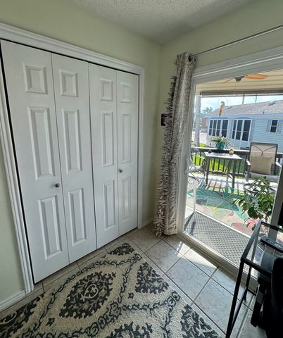 529 W Clam Circle, Port Isabel, TX 78578