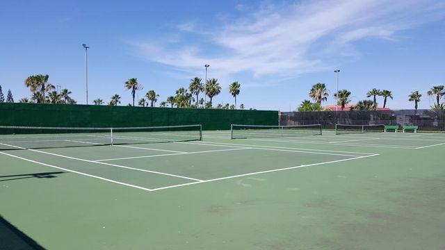 529 W Clam Circle, Port Isabel, TX 78578