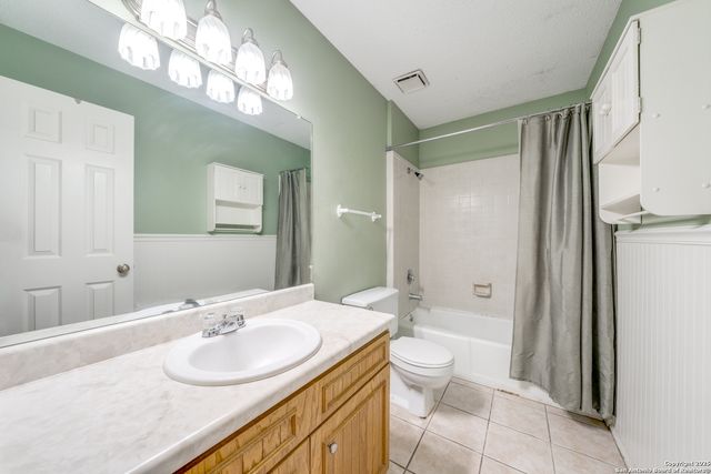 111 Oldtowne, Seguin, TX 78155