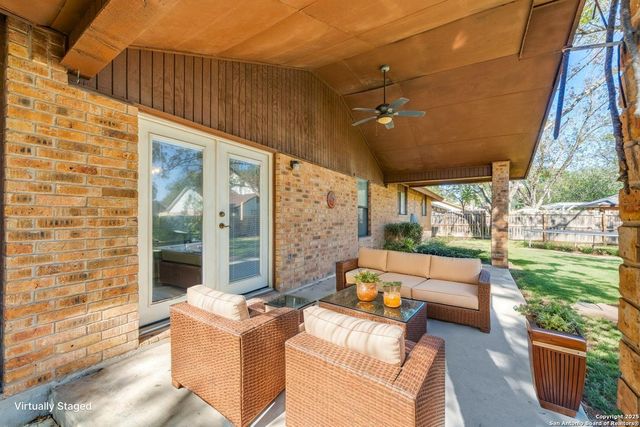 111 Oldtowne, Seguin, TX 78155