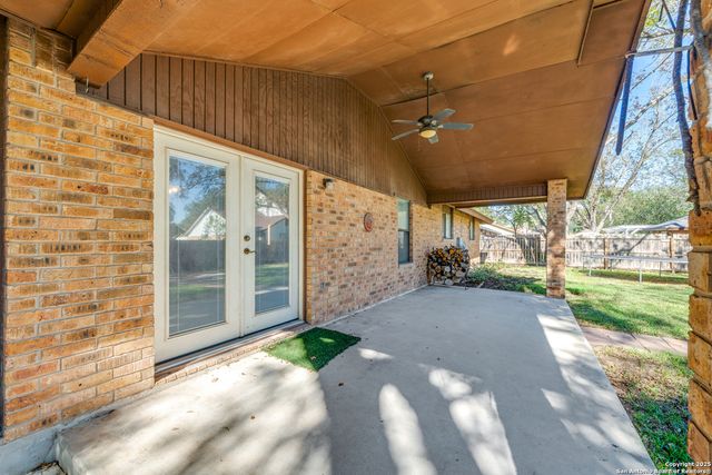 111 Oldtowne, Seguin, TX 78155