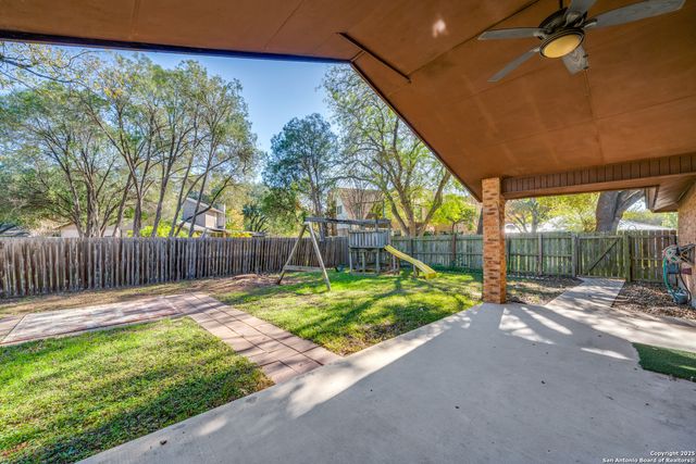 111 Oldtowne, Seguin, TX 78155