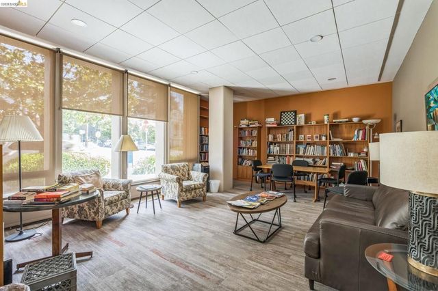 2550 Dana St, Berkeley, CA 94704
