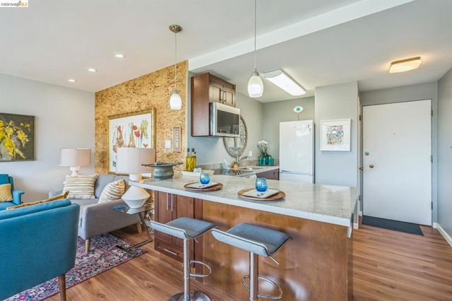 2550 Dana St, Berkeley, CA 94704
