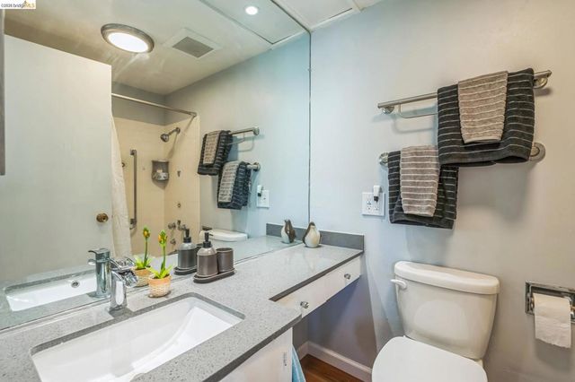 2550 Dana St, Berkeley, CA 94704