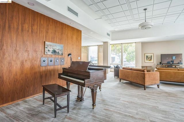 2550 Dana St, Berkeley, CA 94704