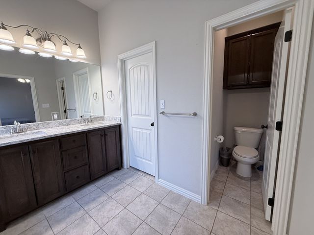 618 E Walcott Street, Pilot Point, TX 76258