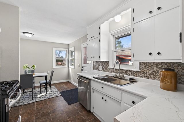 5657 Maryland Avenue N, Crystal, MN 55428