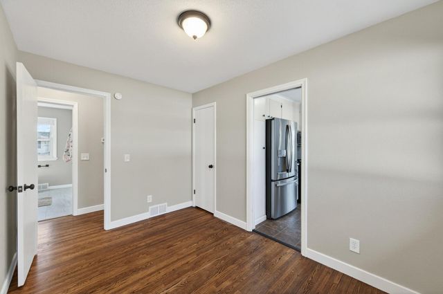 5657 Maryland Avenue N, Crystal, MN 55428