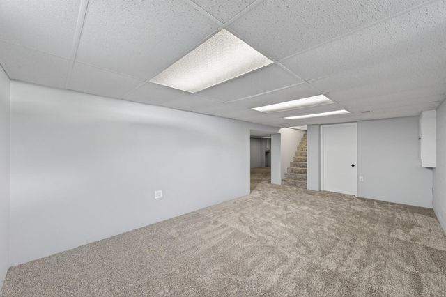 5657 Maryland Avenue N, Crystal, MN 55428