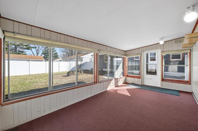 5657 Maryland Avenue N, Crystal, MN 55428