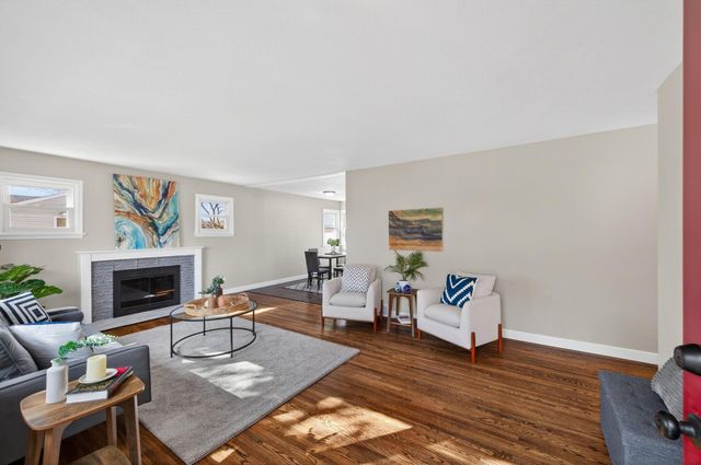 5657 Maryland Avenue N, Crystal, MN 55428