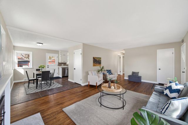 5657 Maryland Avenue N, Crystal, MN 55428