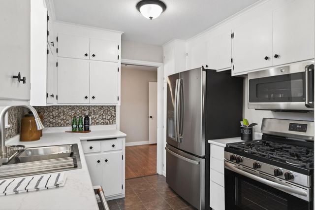 5657 Maryland Avenue N, Crystal, MN 55428