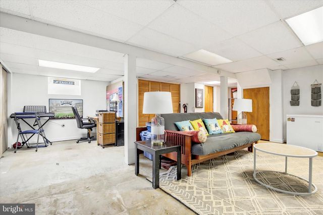 526 GARFIELD AVE, Glenside, PA 19038